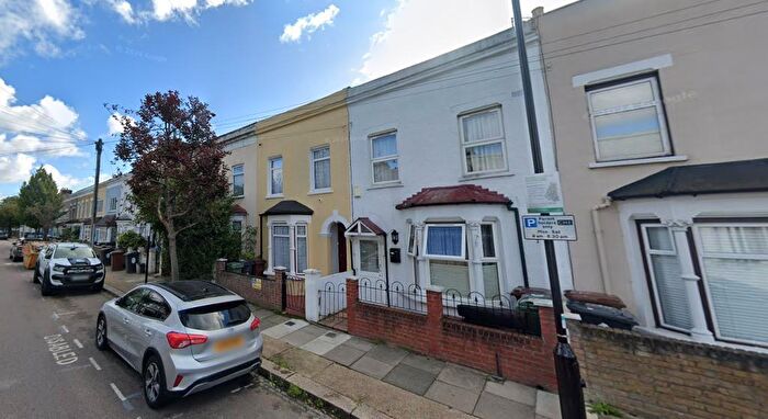 3 Bedroom Terraced House To Rent In Vansittart Road, Forest Gate, Wanstead Heath, Leytonstone, London, E7