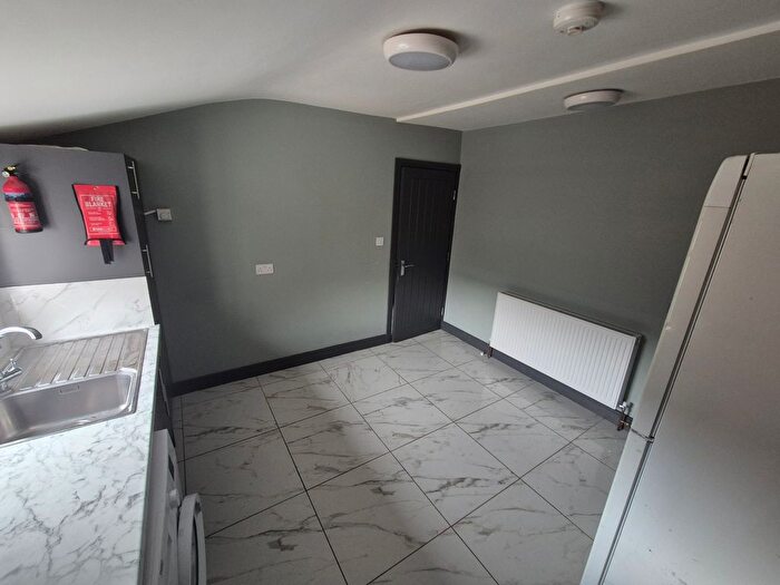 2 Bedroom Flat To Rent In Victoria Road, Bedford, MK42