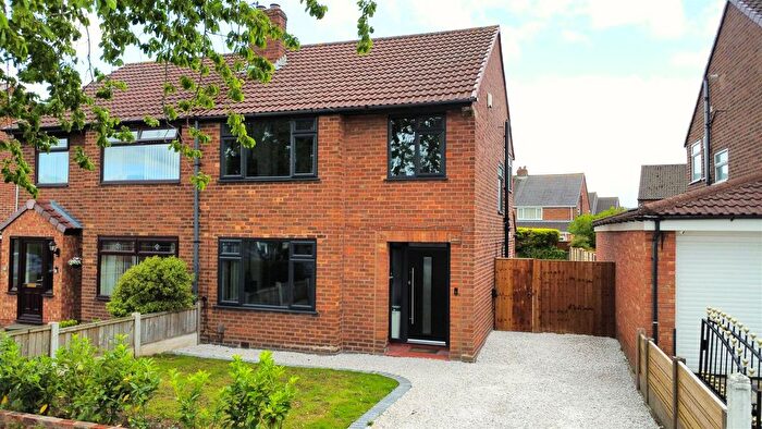 3 Bedroom Semi-Detached House For Sale In Broadway, Eccleston, St Helens, WA10