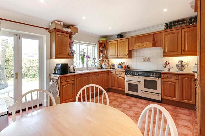 5 Bedroom Property To Rent In Beech Hill, Wadhurst, TN5