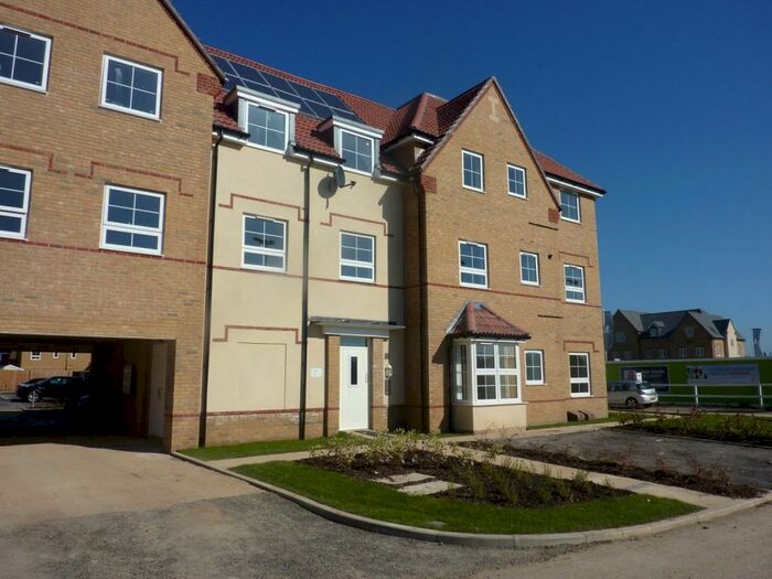 2 Bedroom Apartment To Rent In Cambrian Way, Worthing, West Sussex, BN13