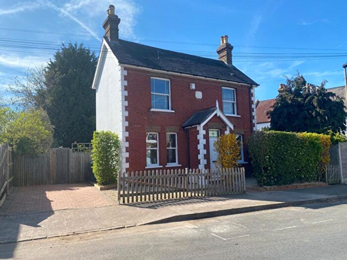 3 Bedroom Detached House For Sale In Cowper Road, Bromley, Kent, BR2