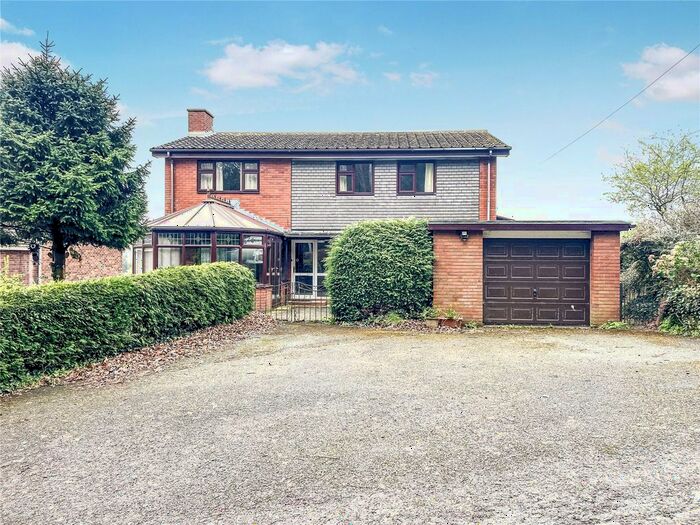 4 Bedroom Detached House For Sale In Pear Tree Lane, Llanfair Caereinion, Welshpool, Powys, SY21