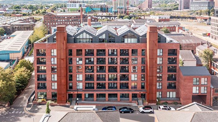 2 Bedroom Flat For Sale In Iron Works, David Street, Leeds, LS11