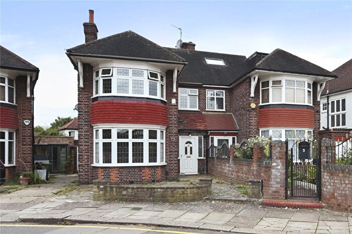 3 Bedroom Detached House To Rent In Chelmsford Square, London, NW10