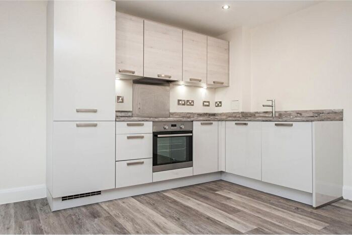 2 Bedroom Flat To Rent In London Road, Tetbury, GL8