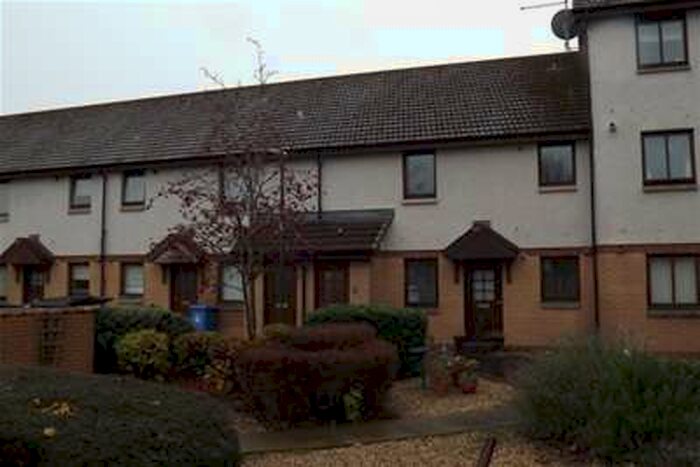 2 Bedroom Flat To Rent In Johnston Court, Falkirk, FK2