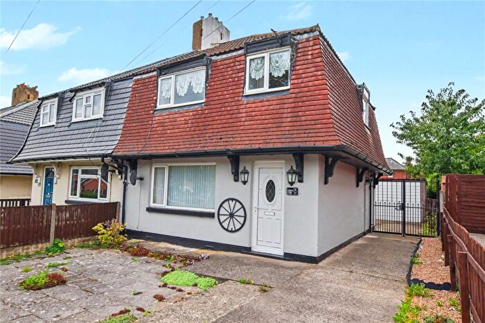 3 Bedroom Semi-Detached House For Sale In Sissons Terrace, Leeds, West Yorkshire, LS10