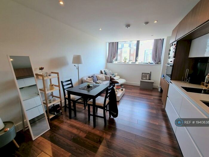 Studio To Rent In Centre Heights, London, NW3