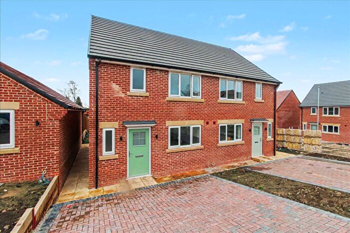 3 Bedroom Semi-Detached House For Sale In Foresters Rise, Newthorpe, Nottingham, NG16