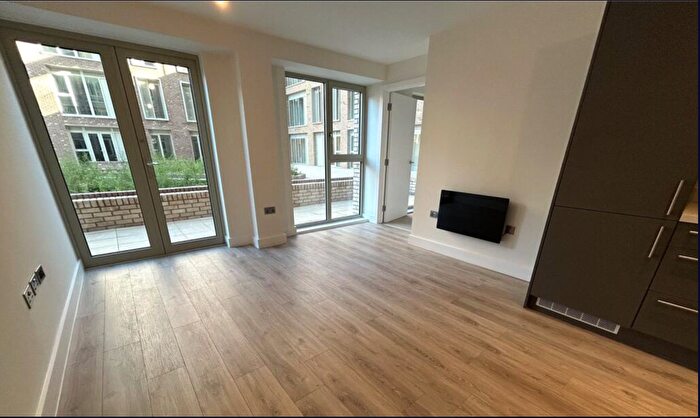 2 Bedroom Flat For Sale In The Boulevard, Birmingham, B5