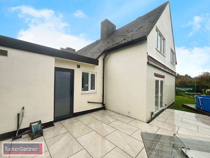 3 Bedroom Property To Rent In Station Road, Cambridge, CB22