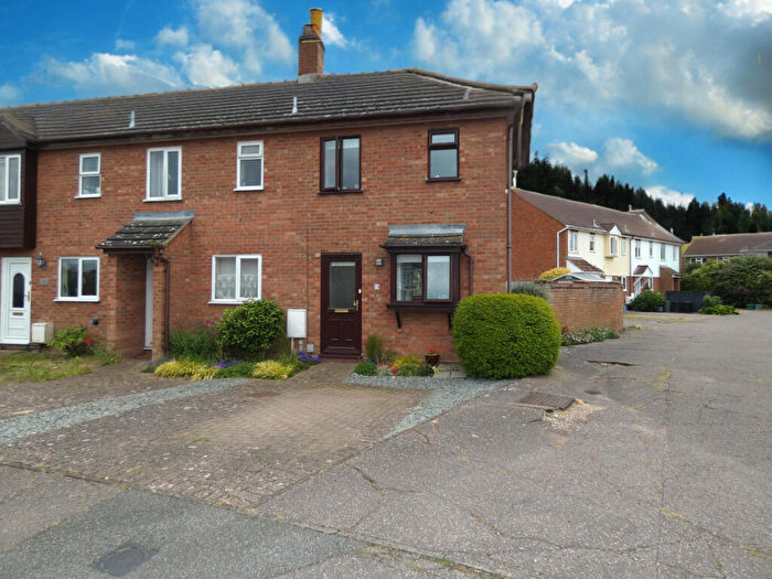 2 Bedroom End Of Terrace House For Sale In West Mersea, CO5