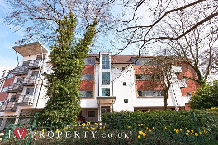 2 Bedroom Apartment To Rent In Woodbrooke Grove, Bournville, B31
