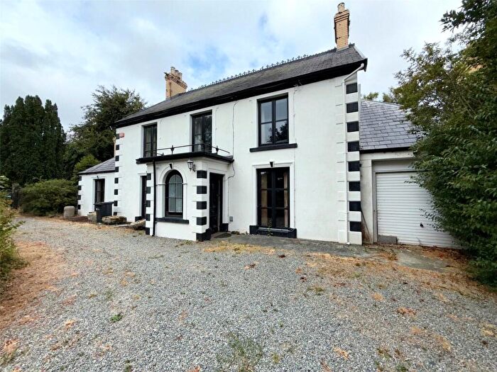 5 Bedroom Detached House For Sale In Dwyran, Llanfairpwllgwyngyll, Isle Of Anglesey, LL61