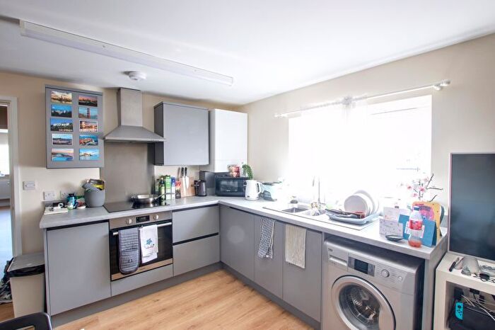 2 Bedroom Flat To Rent In A Wells Road, Bath, BA2