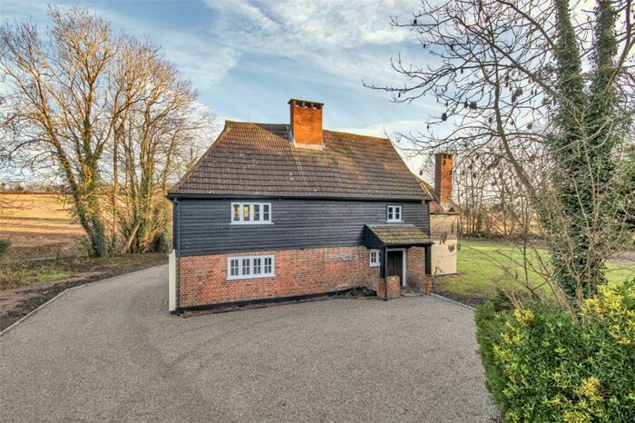 3 Bedroom Detached House To Rent In Paddlesworth Road, Snodland, Kent, ME6