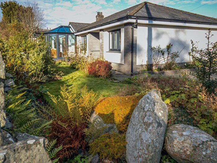 2 Bedroom Detached Bungalow To Rent In The Green, Millom, LA18
