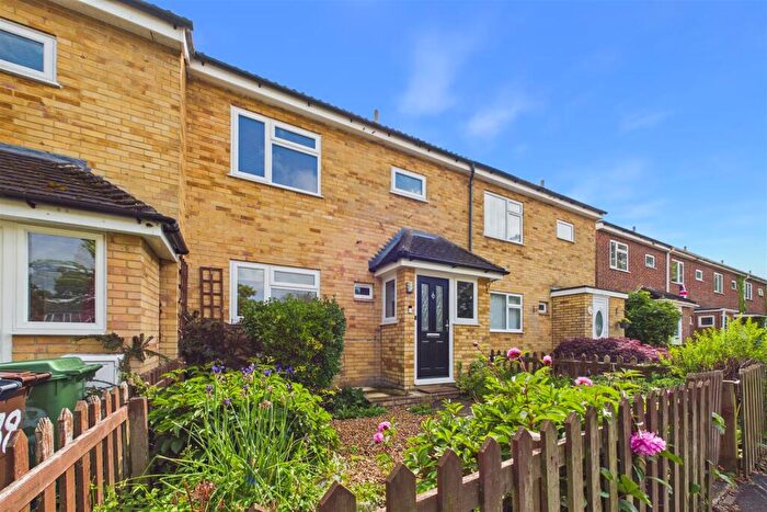 3 Bedroom House For Sale In Pershore Road, Basingstoke, RG24