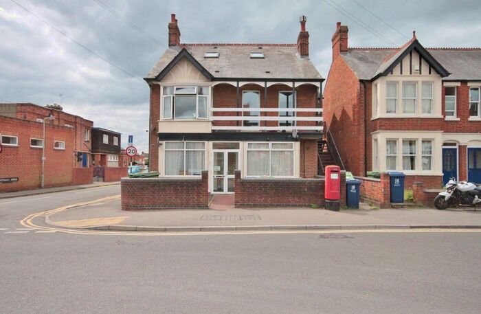 1 Bedroom Flat To Rent In Windmill Road, Headington, OX3