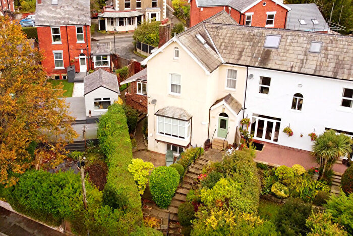 5 Bedroom Semi Detached House For Sale In Higher Bank Road, Fulwood, PR2