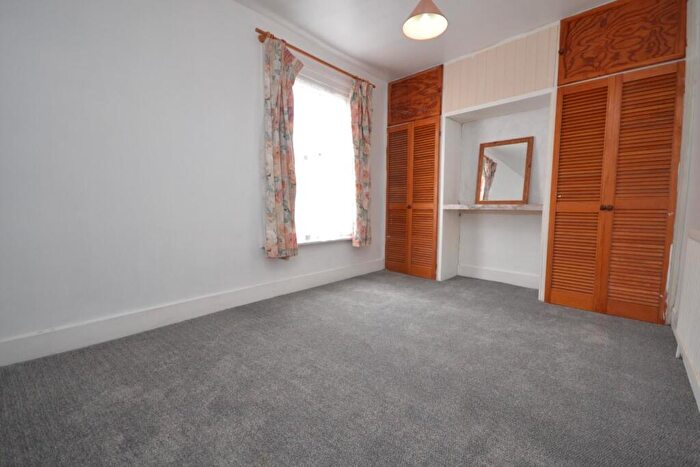 3 Bedroom Terraced House For Sale In Stanley Street, Reading, Berkshire, RG1