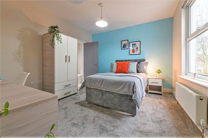 1 Bedroom House Of Multiple Occupation To Rent In Pole Lane, Failsworth, Manchester, M35