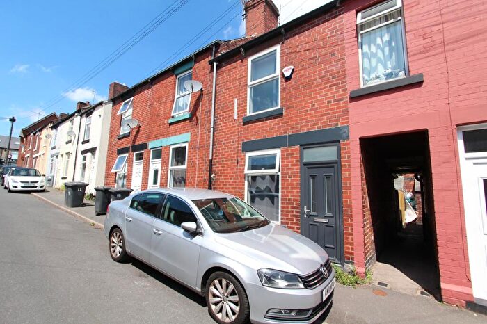 3 Bedroom Terraced House To Rent In Toyne Street, Sheffield, S10