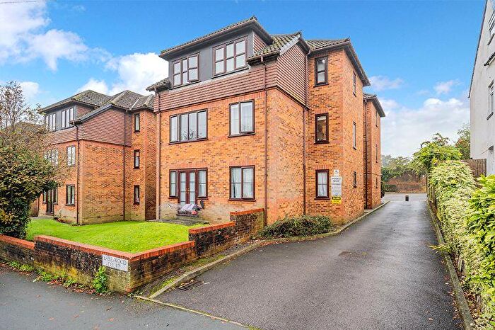 2 Bedroom Flat To Rent In Earlswood Road, Earlswood, RH1