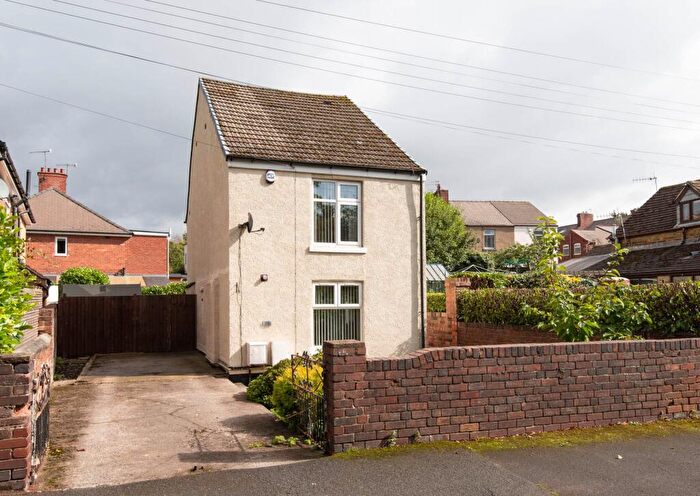 2 Bedroom Detached House For Sale In Hasland Road, Chesterfield, S41
