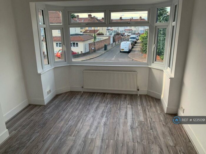 3 Bedroom Terraced House To Rent In Addison Road, Enfield, EN3