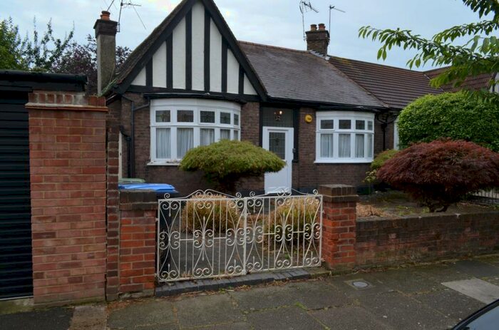 2 Bedroom Bungalow To Rent In The Brackens, Bush Hill Park, EN1