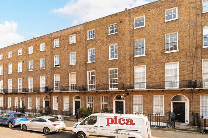2 Bedroom Flat For Sale In Mecklenburgh Street, Bloomsbury, WC1N