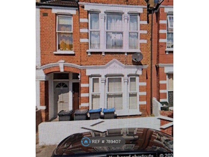 2 Bedroom Maisonette To Rent In Tynemouth Road, Mitcham, CR4