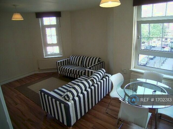 4 Bedroom Flat To Rent In Chadworth House, London, EC1V