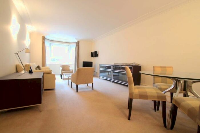 2 Bedroom Flat To Rent In Wrights Lane, London, W8