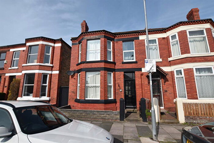 4 Bedroom Semi Detached House For Sale In Woodchurch Lane, Prenton, CH42