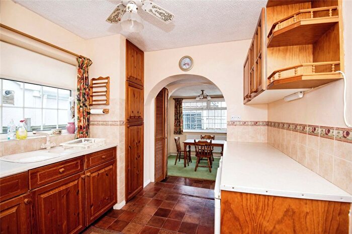 2 Bedroom Bungalow For Sale In Scocles Road, Minster On Sea, Sheerness, ME12