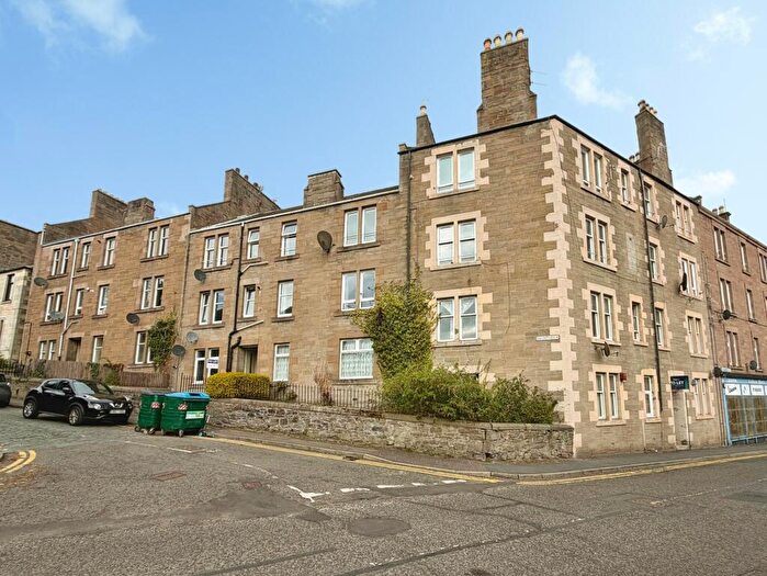 2 Bedroom Flat For Sale In Eassons Angle, Dundee, DD2
