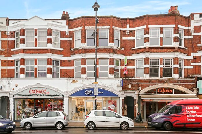 2 Bedroom Flat To Rent In Muswell Hill Broadway, London, N10