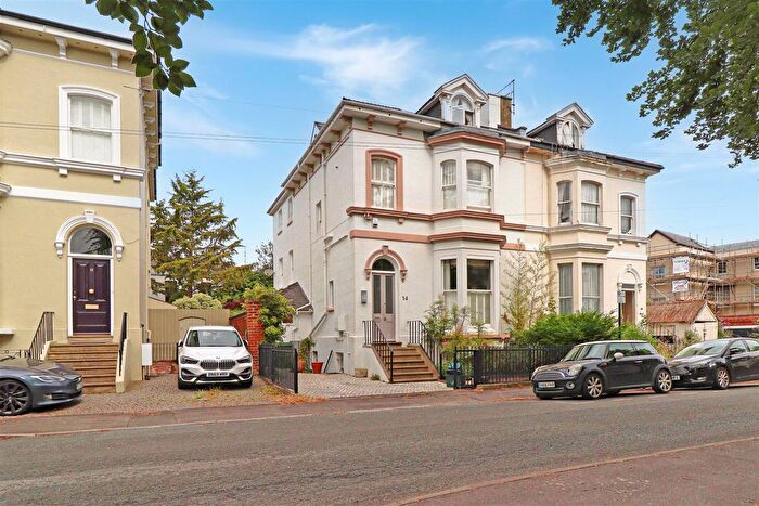 5 Bedroom Property To Rent In Montpellier Grove, Cheltenham, GL50