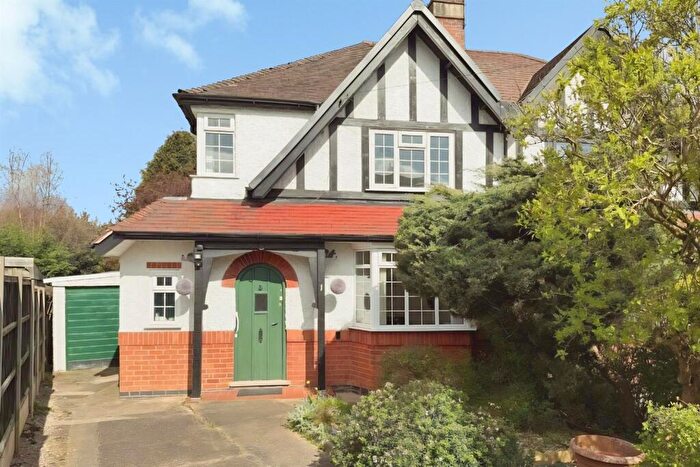 3 Bedroom Semi Detached House For Sale In Brookland Drive, Beeston, NG9