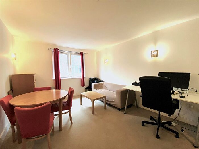 1 Bedroom Flat To Rent In Colefax Building, London, E1