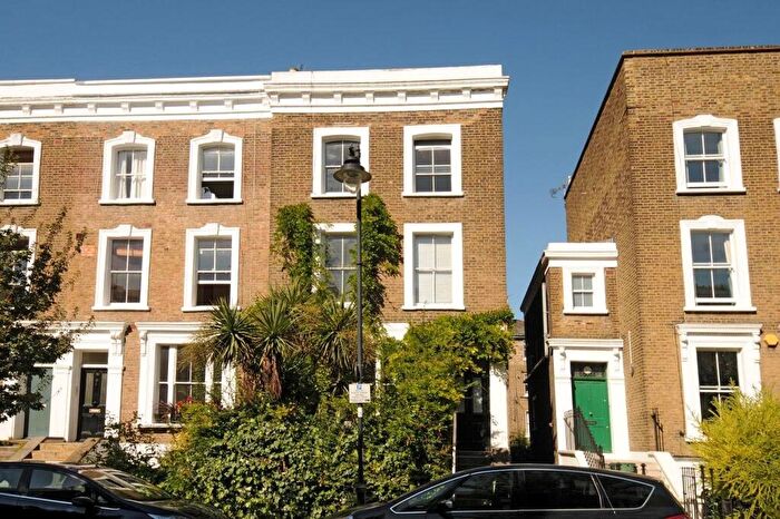 2 Bedroom Flat To Rent In Oakley Road, Islington, N1