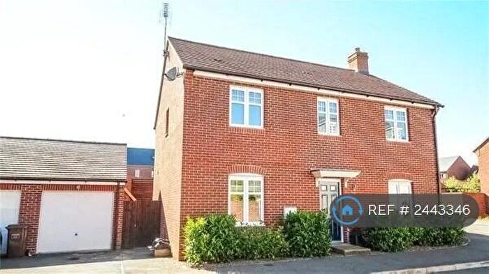 4 Bedroom Detached House To Rent In Pheasant View, Bracknell, RG12