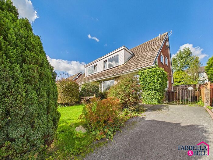3 Bedroom Semi Detached House For Sale In Lydgate, Burnley, BB10