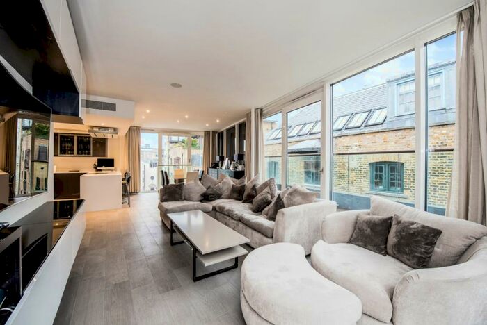 2 Bedroom Flat To Rent In Meridian Court, London, SE16