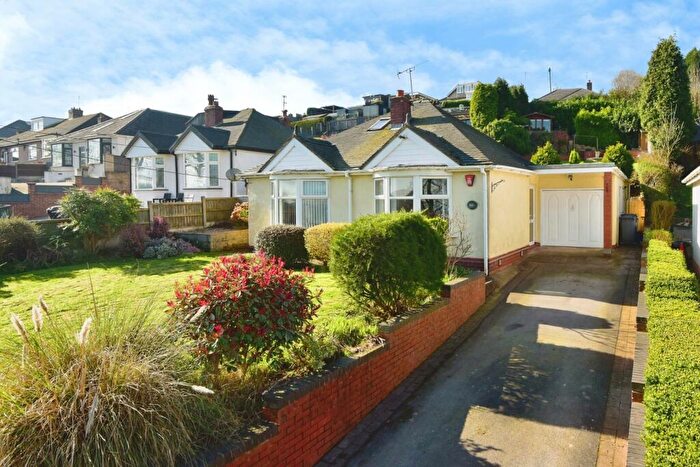 2 Bedroom Detached House For Sale In Newcastle Road, Stoke-On-Trent, Staffordshire, ST7