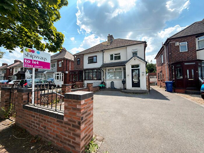 3 Bedroom House To Rent In Birmingham New Road, Dudley, DY1