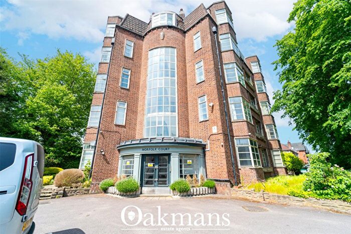 3 Bedroom Flat For Sale In Hagley Road, Birmingham, West Midlands, B16